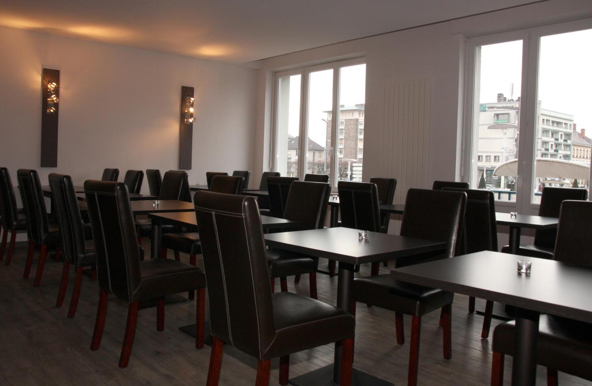 Hotel Bar Le Globe Saint-Die-des-Vosges Экстерьер фото