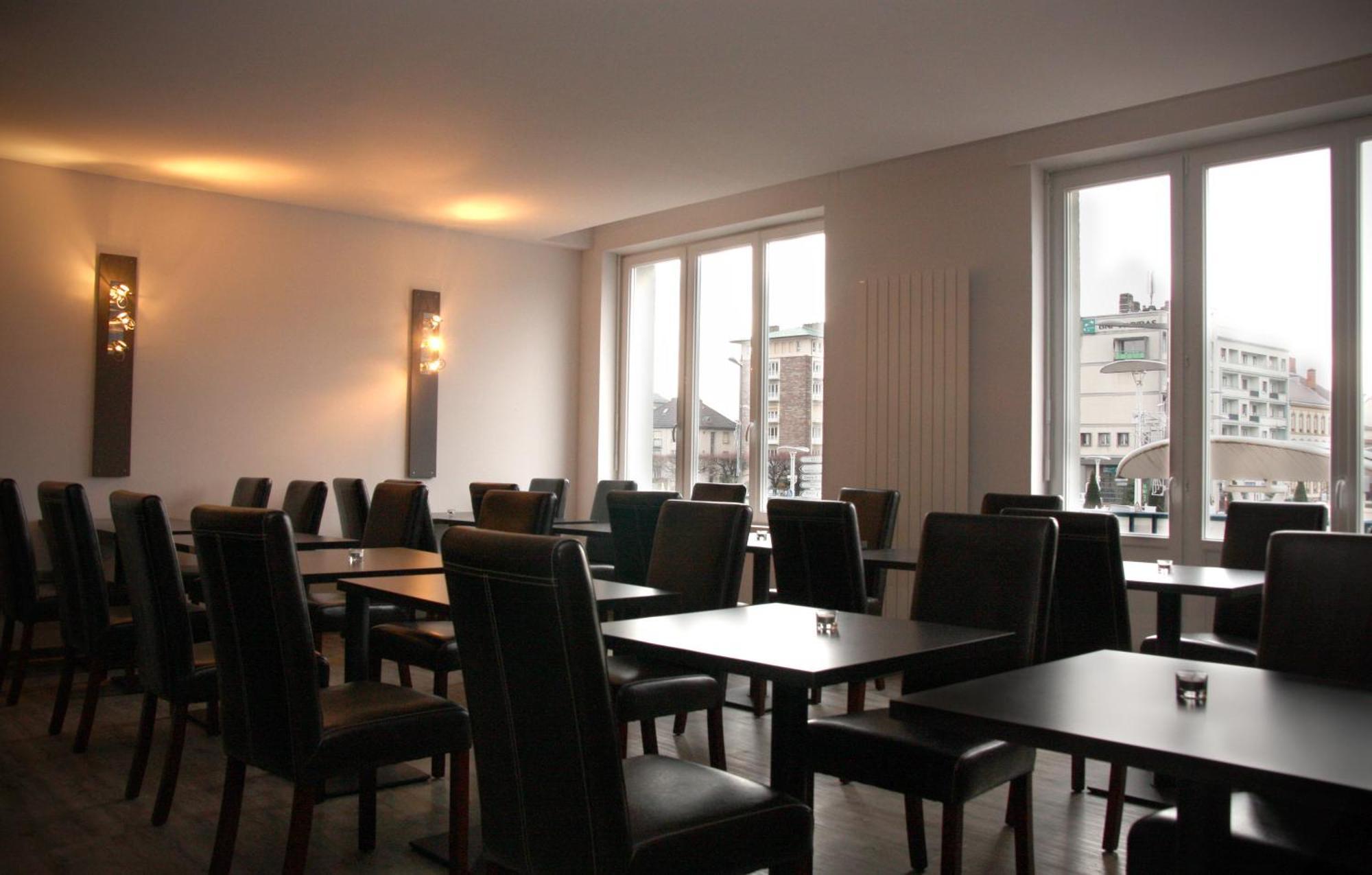 Hotel Bar Le Globe Saint-Die-des-Vosges Экстерьер фото